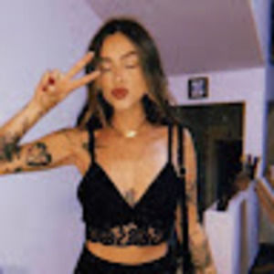 Meet your Posher, Paola